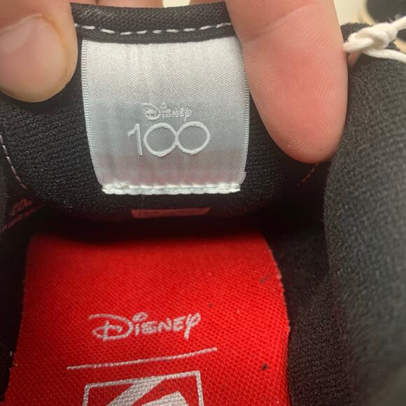 NWT! Vans x Disney 100th Anniversary Knu Skool 'Scar' Shoes Womens Size 6 - Picture 11 of 12